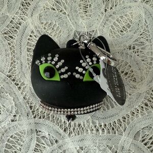 New Bath & Body Works
Halloween Glam Black Cat Glow In The Dark PocketBac Holder